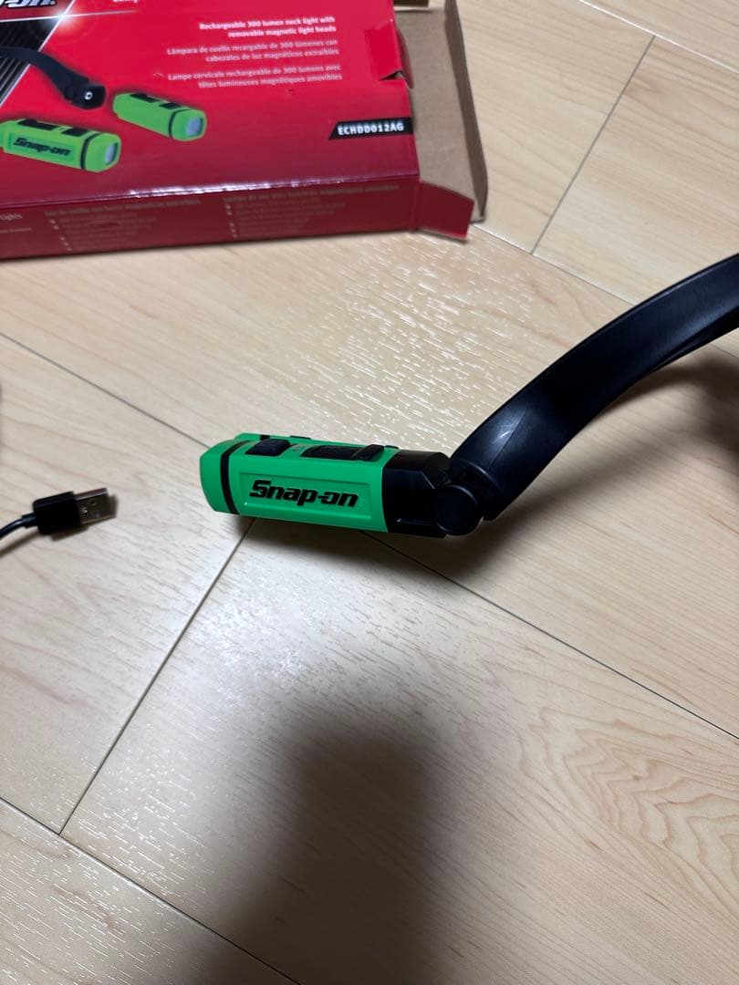 Snap-on ネックライト