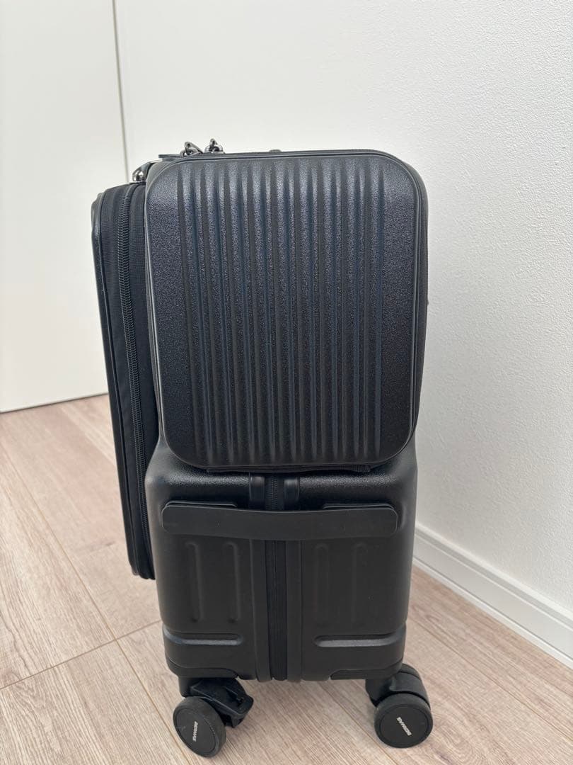 BERMAS バーマス　サイドポケット付きフロントオープンEURO CITYⅢ