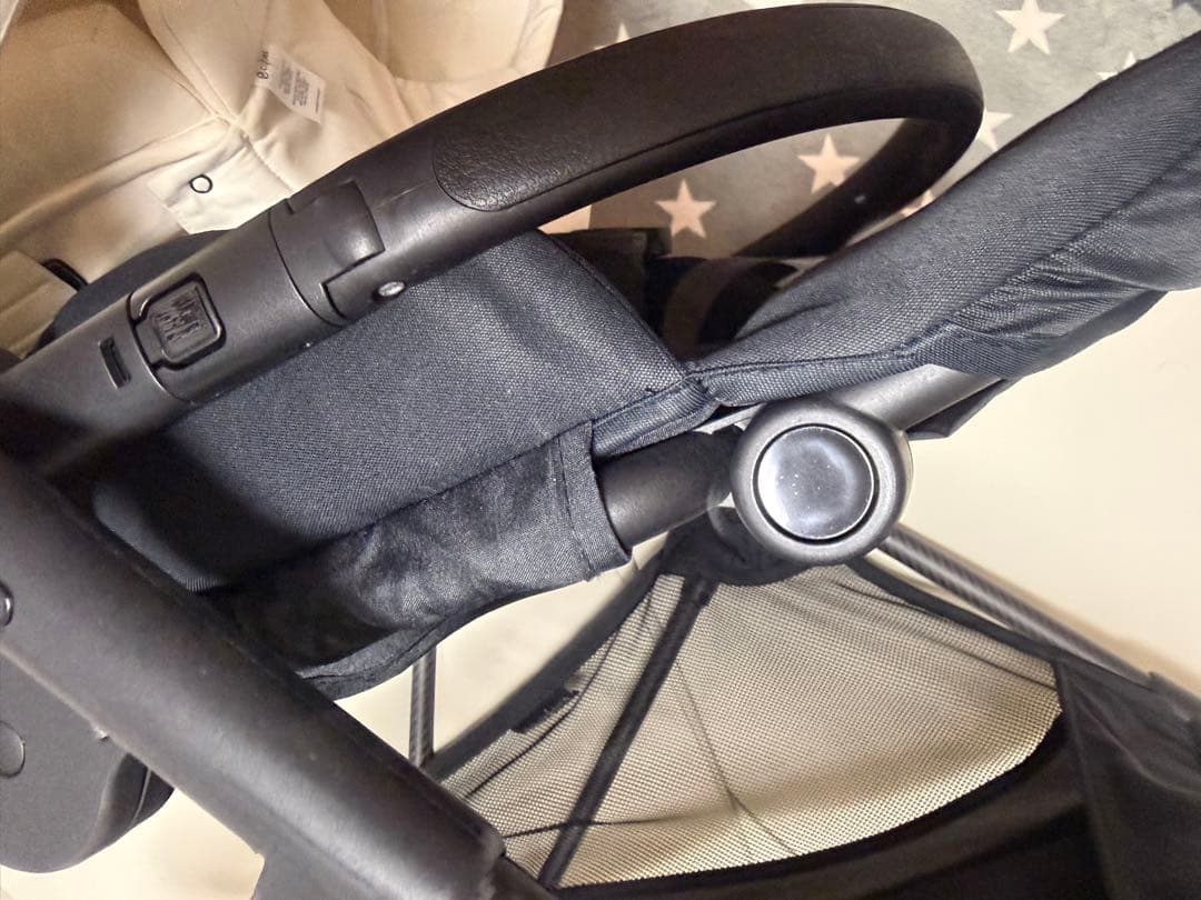 美品　使用少　サイベックス メリオ カーボン CYBEX MELIO 2023年