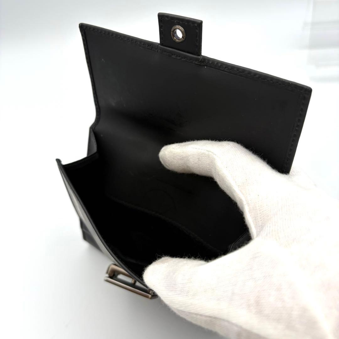 GUCCI グッチ 二つ折り財布 レザー ブラック バネ式金具 箱付