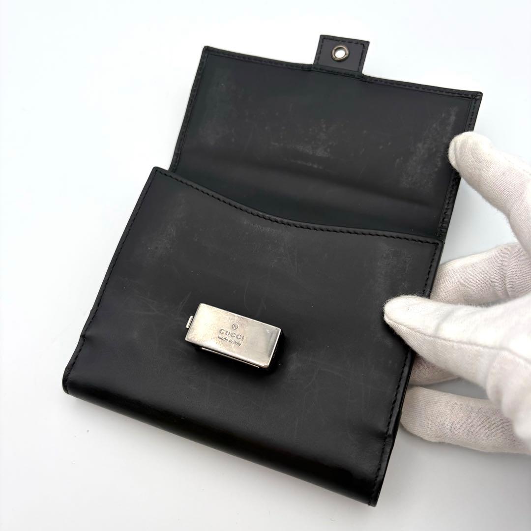 GUCCI グッチ 二つ折り財布 レザー ブラック バネ式金具 箱付