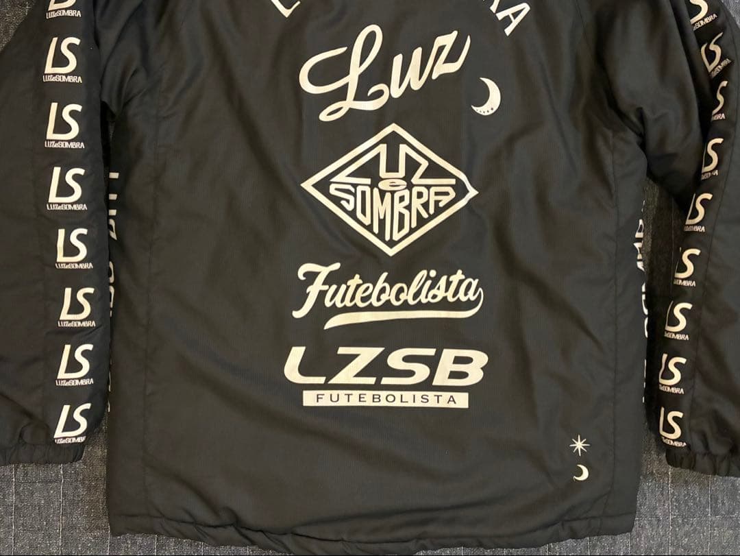 Luz e Sombra ルースインソブラ　中綿コート　ブラック　裏地フリース