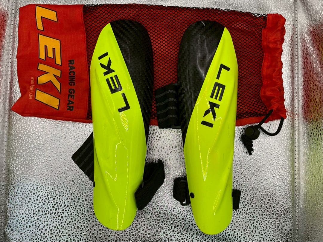 スキー LEKI FORE ARM PROTECTOR CARBON 2.0