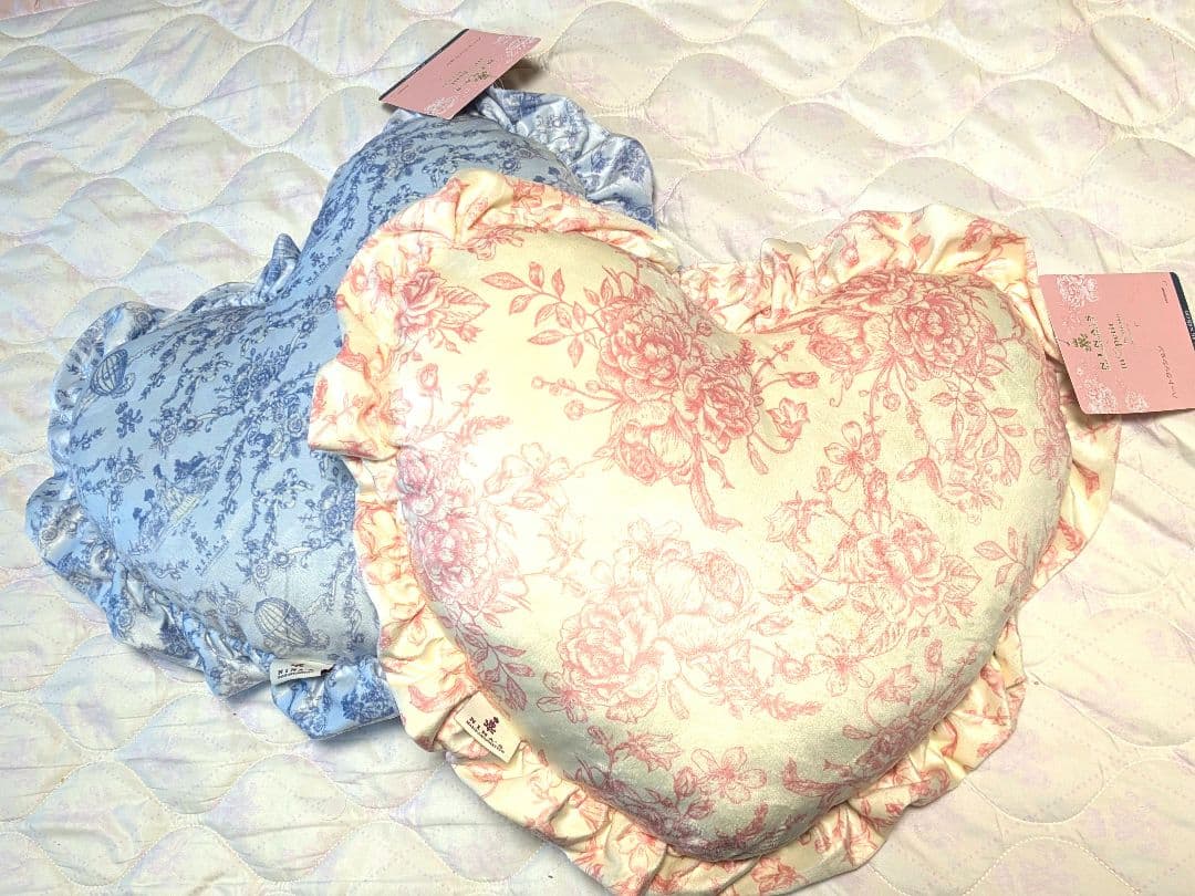 しまむら 青木美沙子 二ナス ハート ダイカット クッション 2個セット