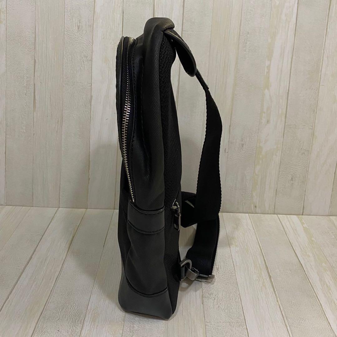 DIESEL ディーゼル　ブラック ボディバッグ