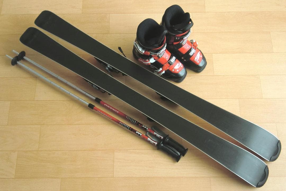 ■■1月限定■送料無料■ロシニョール■子供用スキーセット■板120靴22.5■■