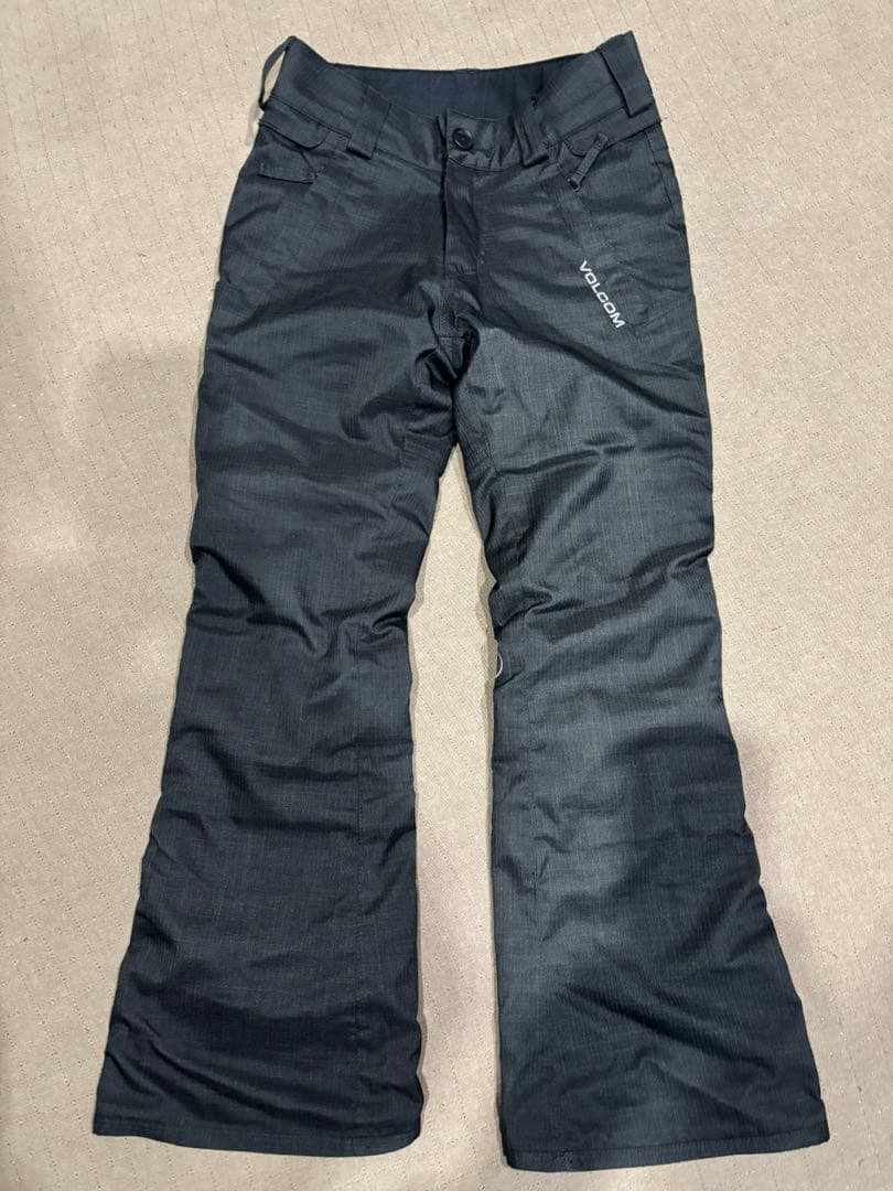 子ども用スノーボードウェア2点セット（ジャケット・パンツ）