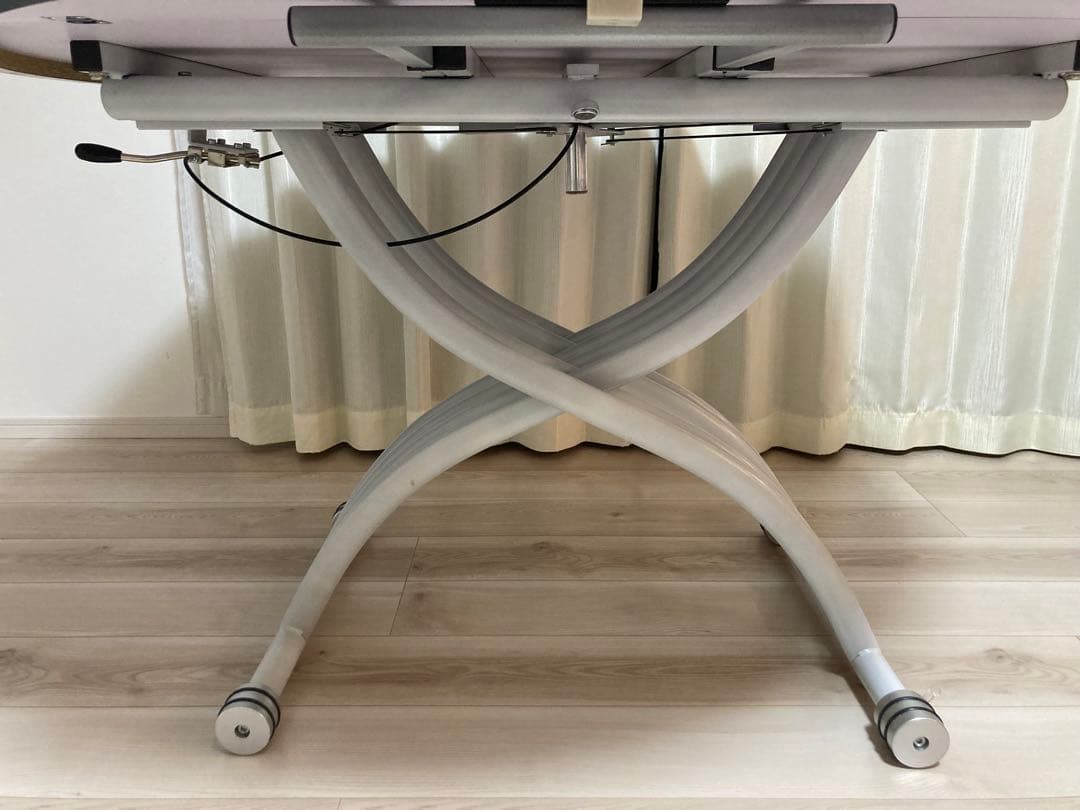 ガス圧昇降式センターテーブル 天板折りたたみ式