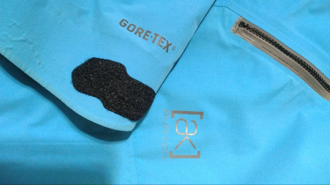 ぽ*ょ様 スノーボードジャケット　BURTON　ak メンズ　Sサイズ