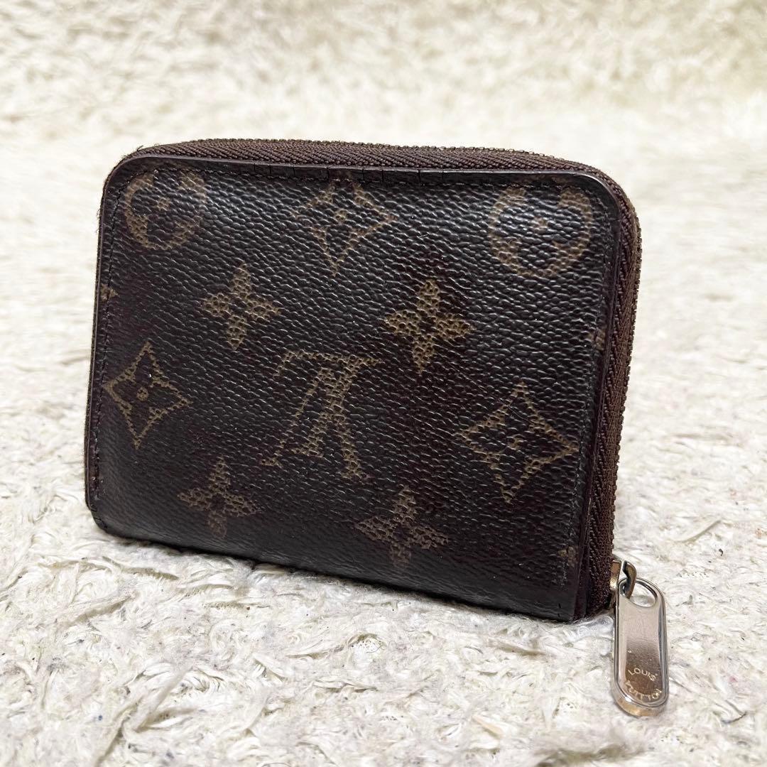 ルイヴィトン　ジッピーパース　レザー　モノグラム　ロゴ金具