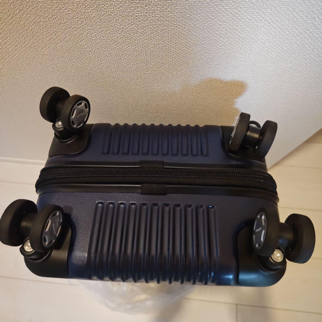 BERMASダークブルー 中型キャリーケース ポリカーボネート