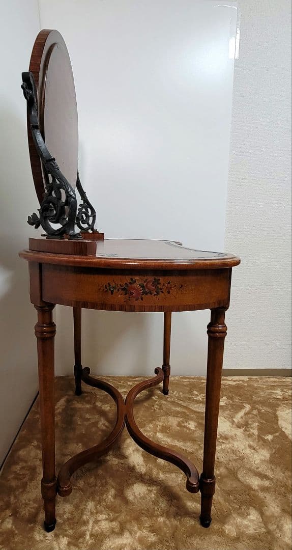 【お盆休み特別セール！！】クラシック　ドレッサーセオドア アレクサンダー