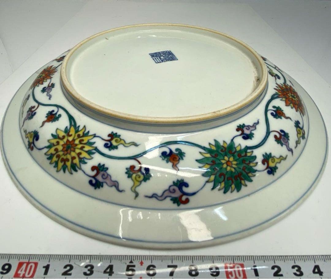 大清乾隆年製　中国美術　斗彩大皿　直径28.6cm y703