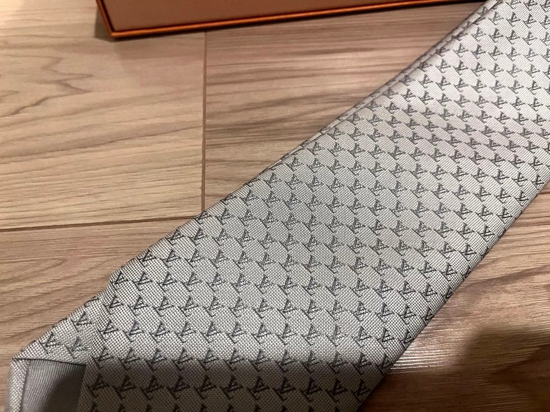 【未使用】 ルイヴィトン　ネクタイ