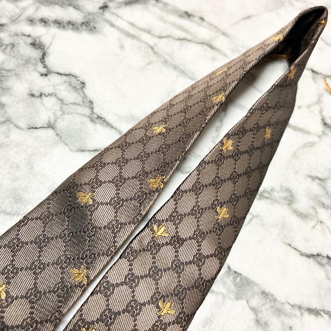✨未使用クラス✨GUCCI 現行タグ　GG柄 蜂刺繍　総柄　ハチロゴ　ネクタイ