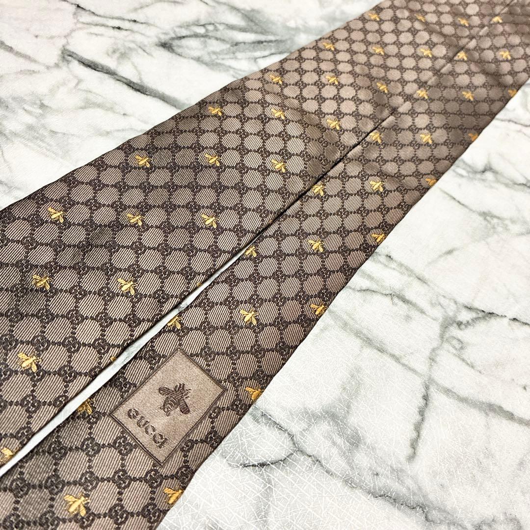✨未使用クラス✨GUCCI 現行タグ　GG柄 蜂刺繍　総柄　ハチロゴ　ネクタイ