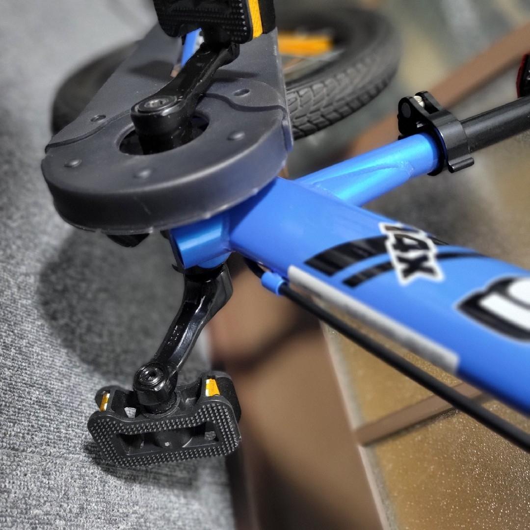 未使用級 STRIDER ストライダー 自転車 バイク 子ども用 サイクリング