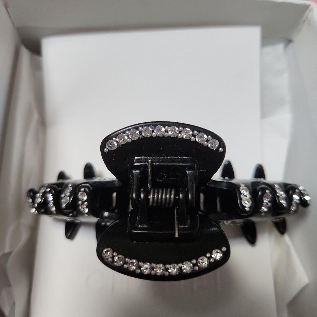 CHANEL ブラック ヘアクリップ クリスタル装飾