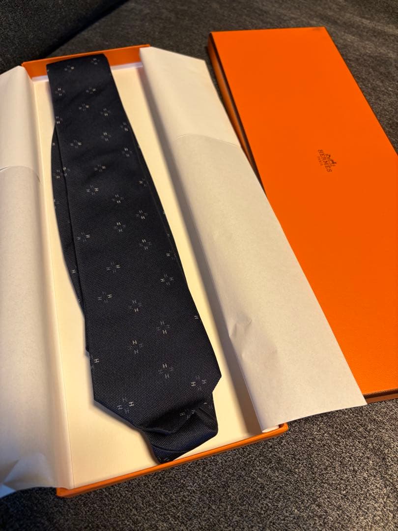 エルメス ネイビー シルク ネクタイ　クリスマス　プレゼント