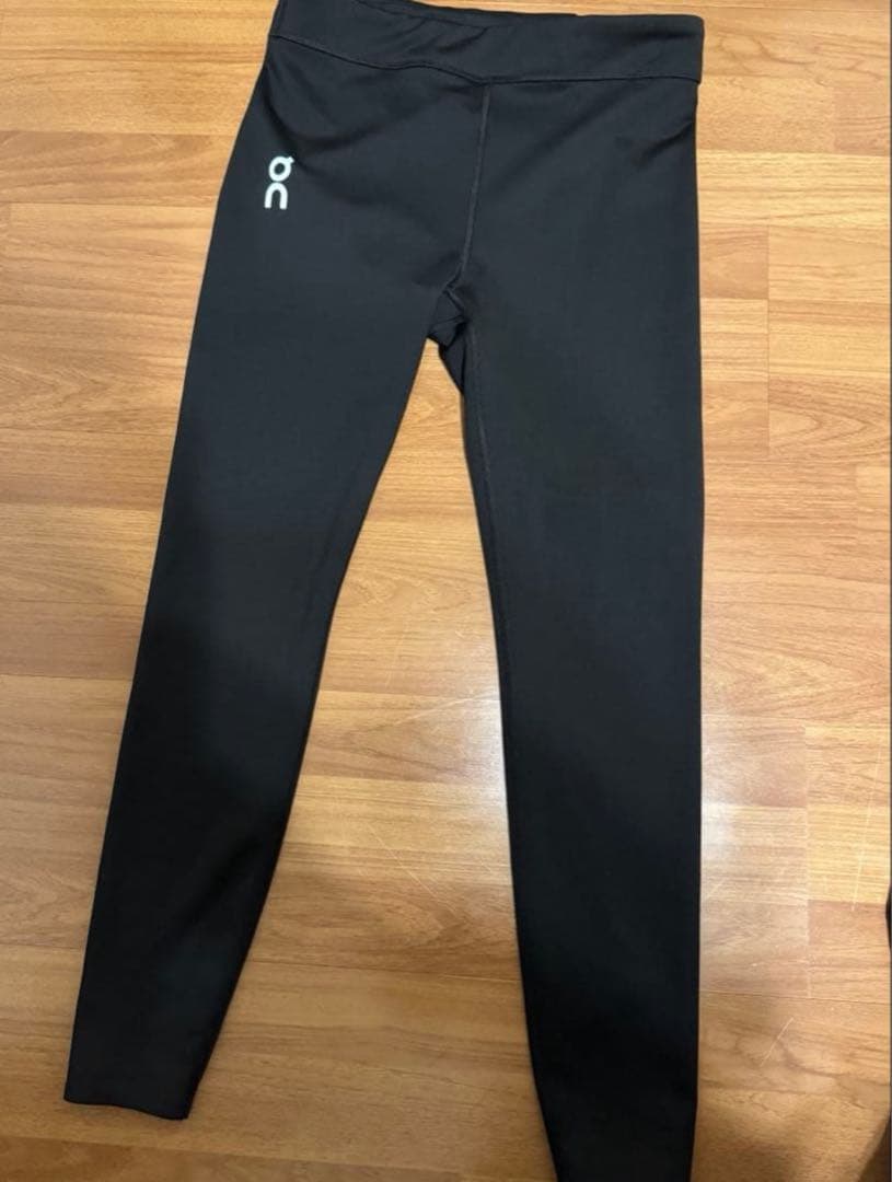 On コアタイツ ブラック