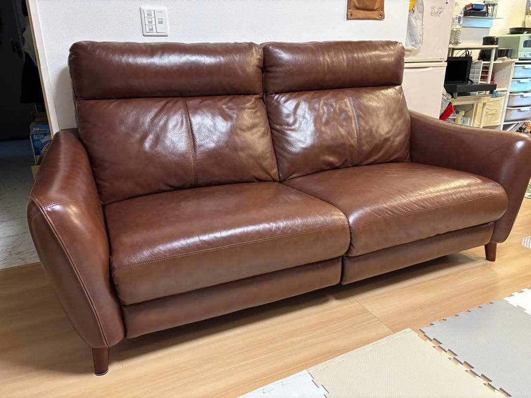 ラルーキー　本革　電動リクライニングソファ