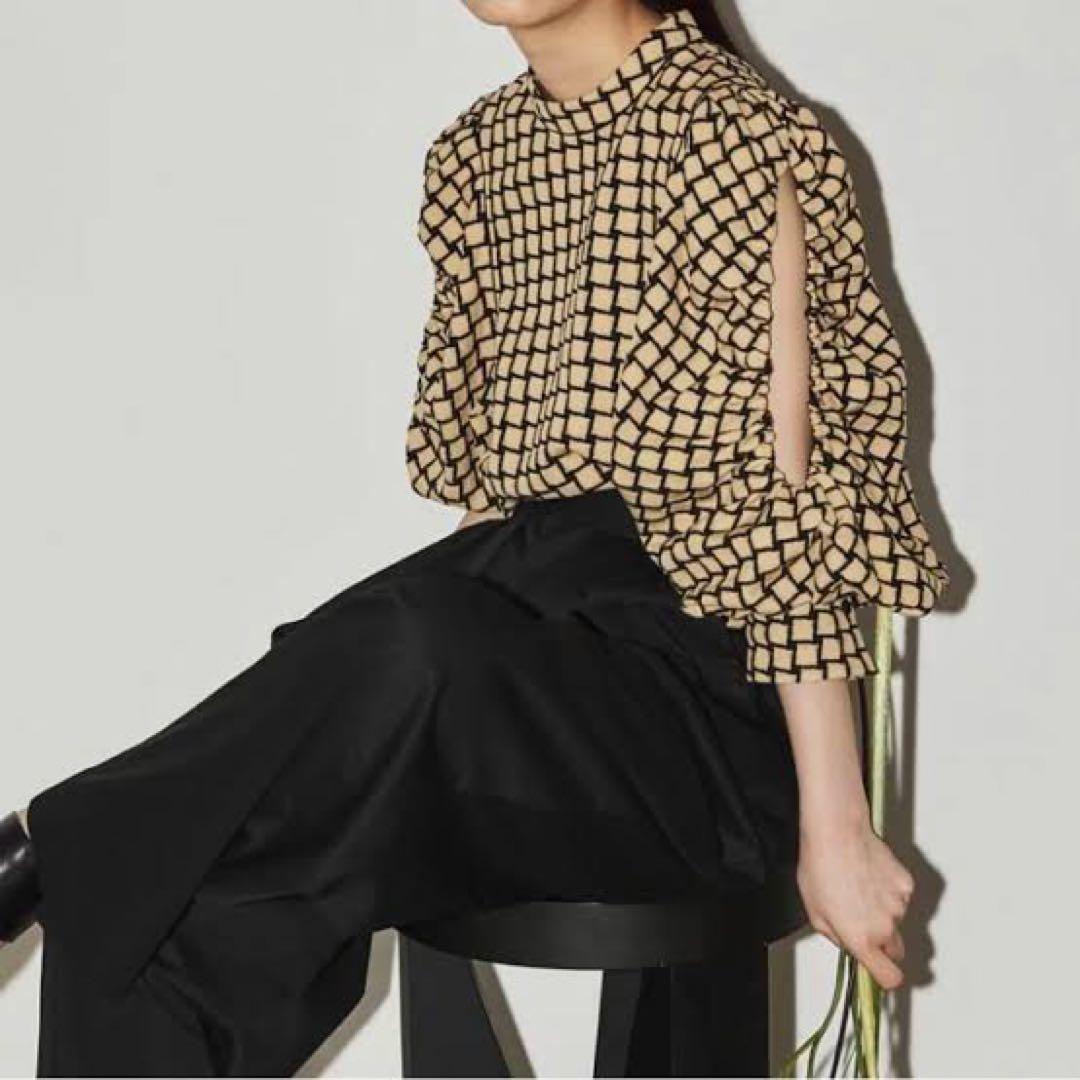 ⭐︎美品⭐︎【Todayful】オープンショルダージャガードブラウス