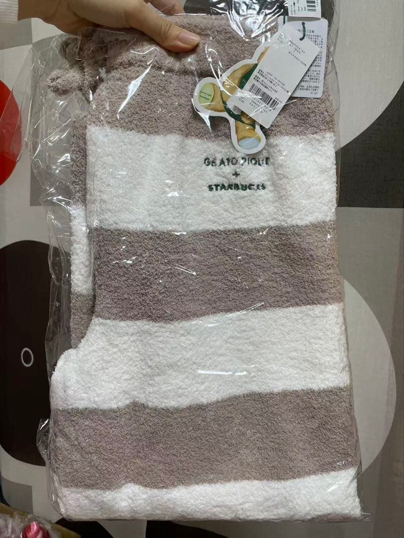 【全新未使用】スタバ×ジェラピケ　上着とズボン2点セット 茶色