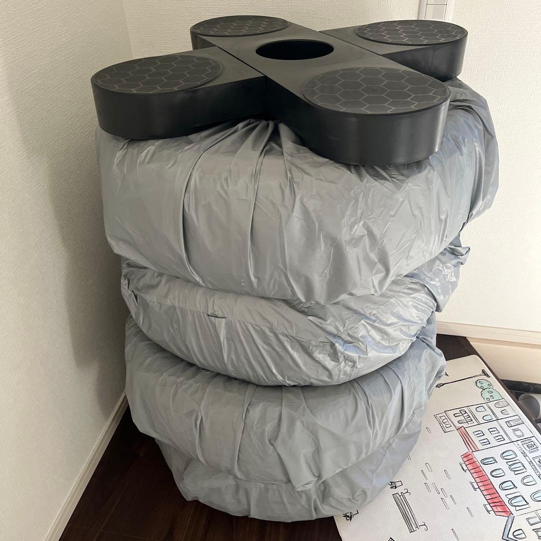 デリカD5純正タイヤ　地面付けていない新品　18インチ　配送方法相談可能