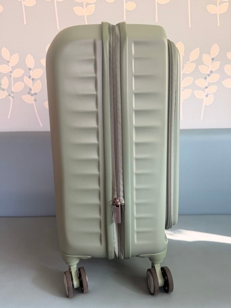AMERICAN TOURISTER 38L/43L Sサイズ　スーツケース