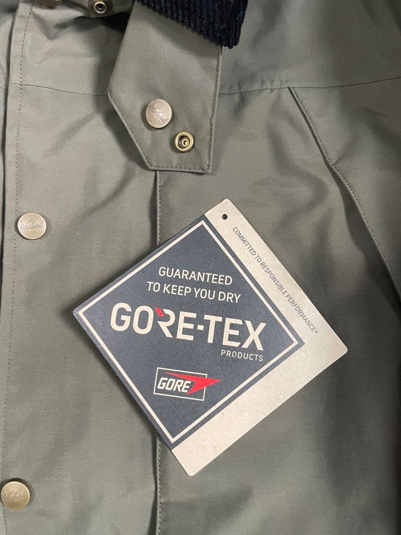 ウールリッチGORE-TEX フード付きロングコート オリーブ