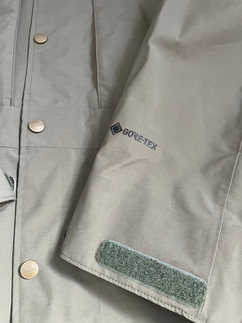 ウールリッチGORE-TEX フード付きロングコート オリーブ