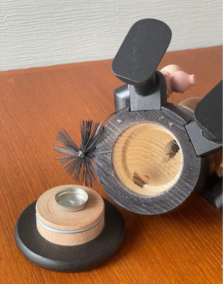 KWO　煙出し人形　煙突掃除人と煙突