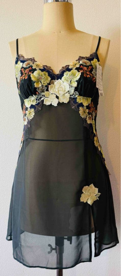 希少★サルート［セックスアンドザシティ] スリップ M-80 GR STJ293