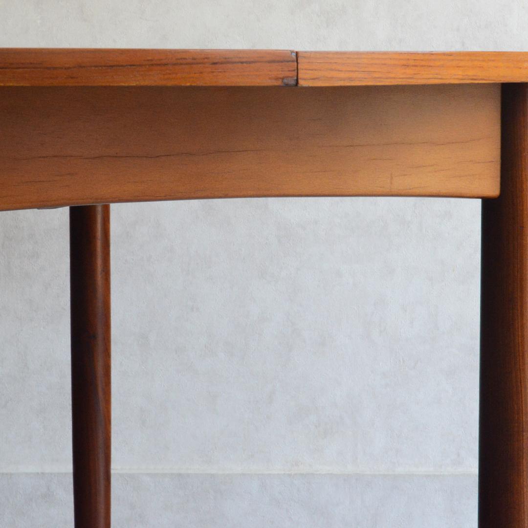 G-PLAN ヴィンテージ コンパクト ラウンド ダイニングテーブル 進行 拡張