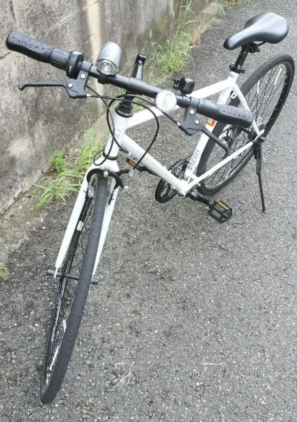 【手渡しのみ】700C クロスバイク 外装6段　ホワイト　美品