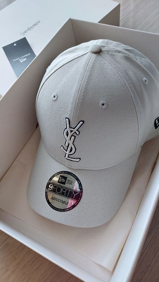 新品未使用SAINTLAURENT◆イブサンローランcap◆正規購入品