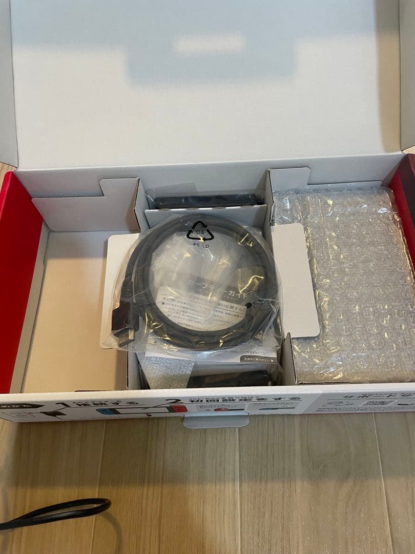 Nintendo Switch 本体 赤／青 付属品完備　一部付属品未開封、新品