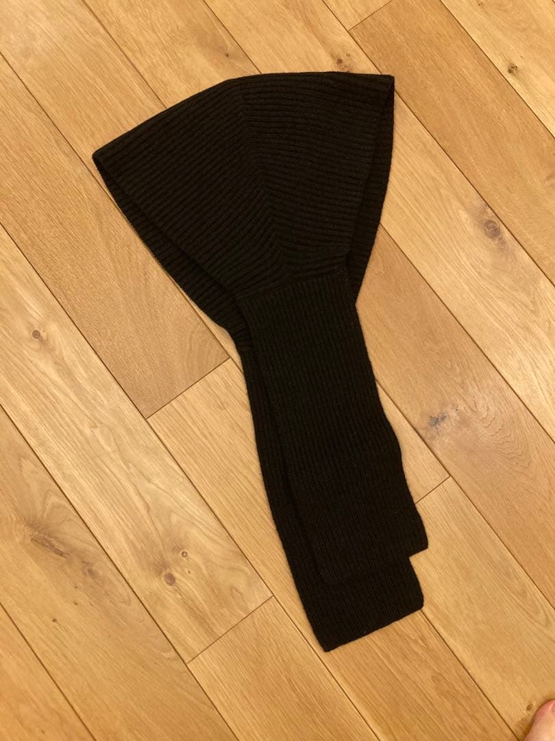RIBBED KNIT WOOL HOODED SCARF ブラック