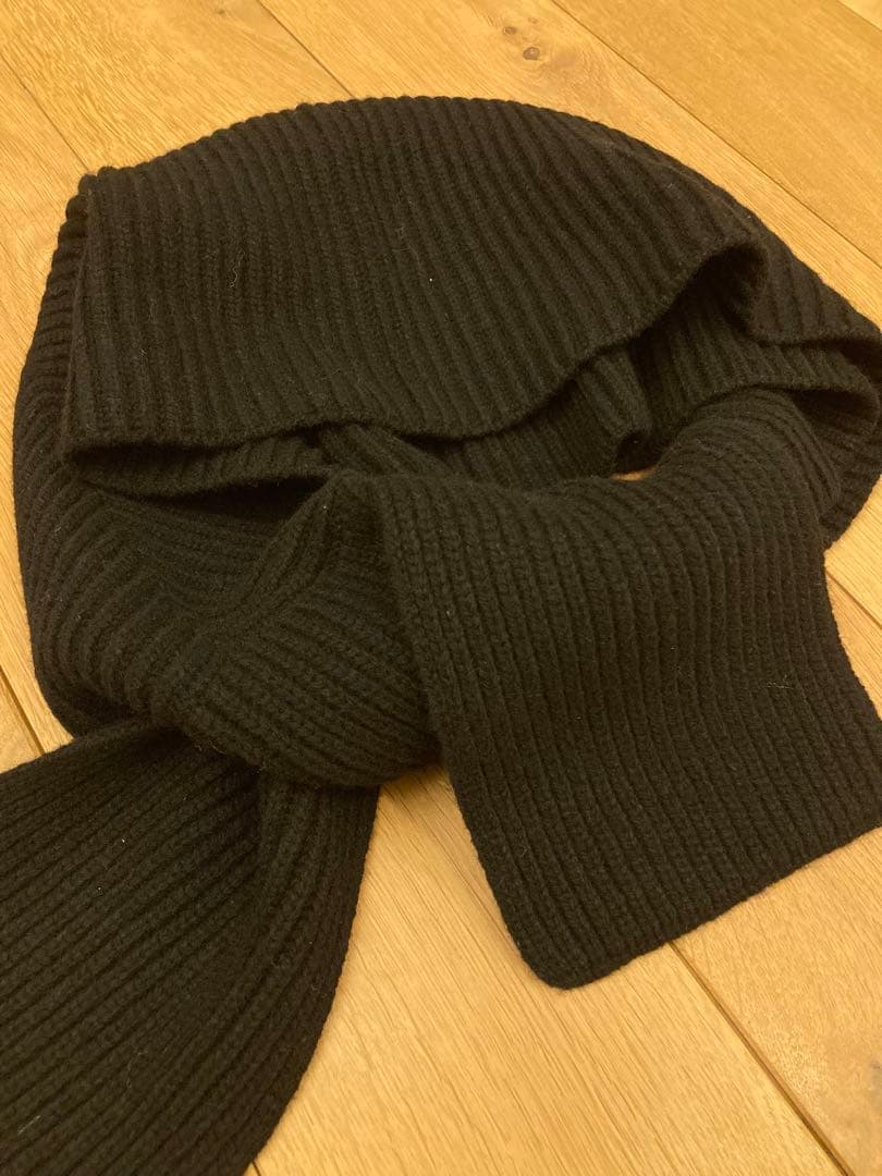 RIBBED KNIT WOOL HOODED SCARF ブラック