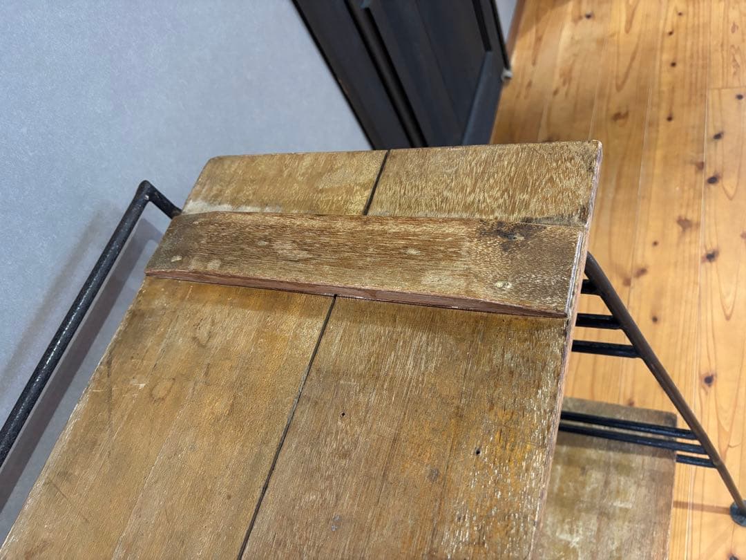 希少インダストリアルオープンシェルフ