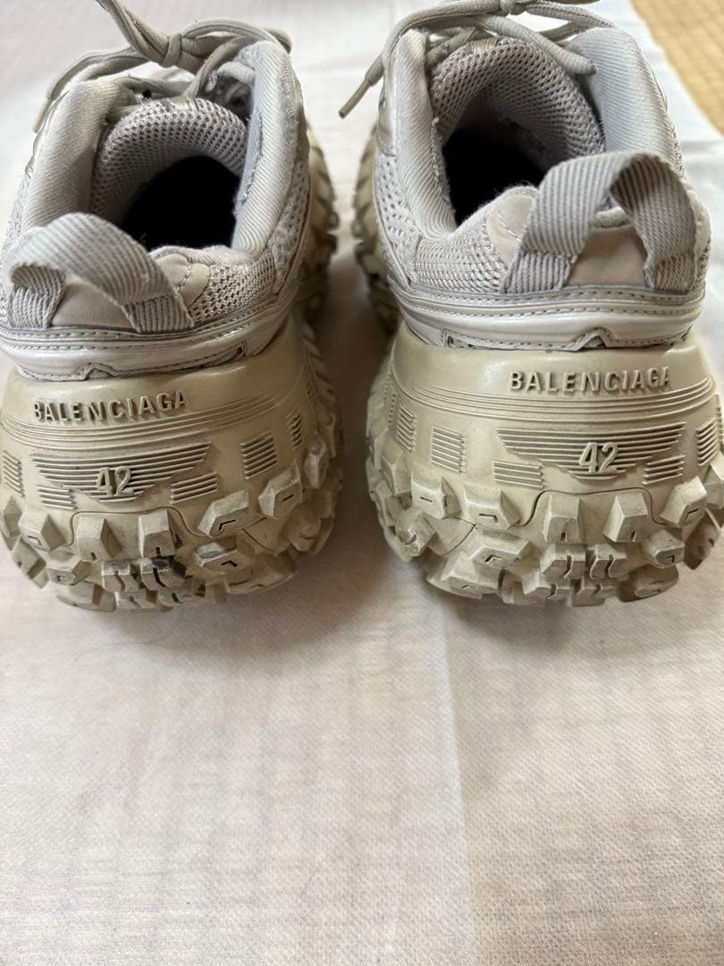 BALENCIAGA トレイルスニーカー グレー