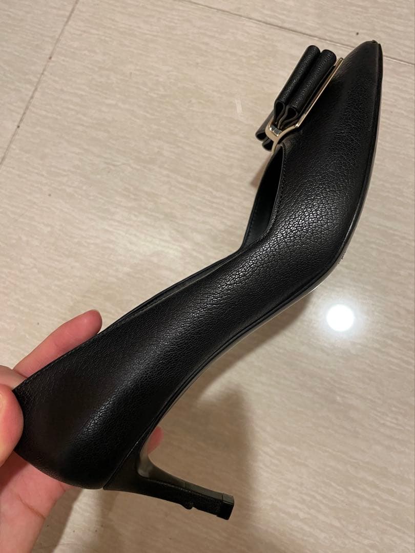 美品　フェラガモ　ZAIA パンプス　ブラック　サイズ6