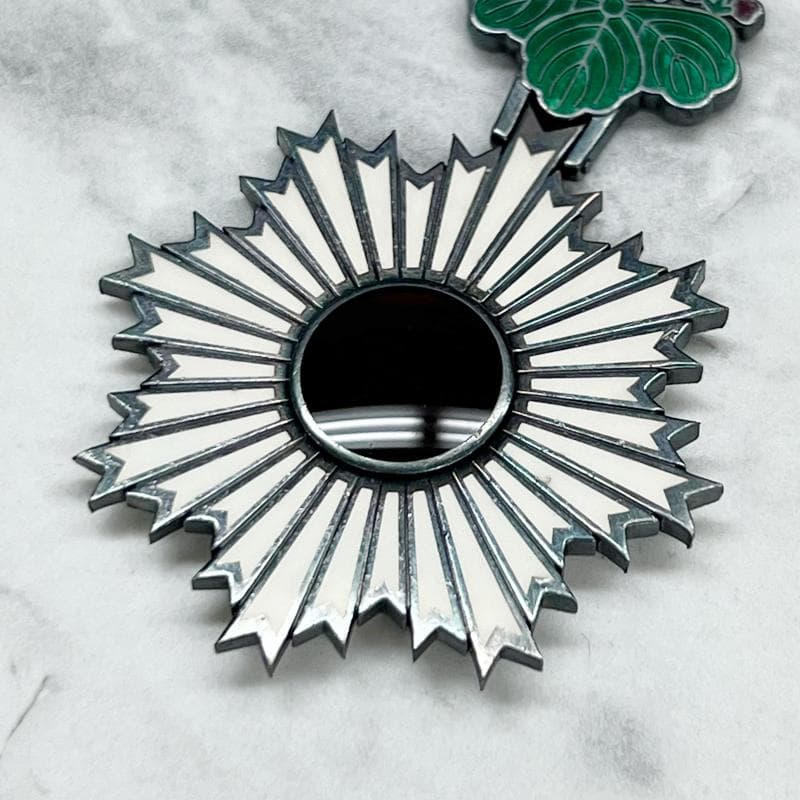 断捨離　勲章　勲五等双光旭日章　共箱付き