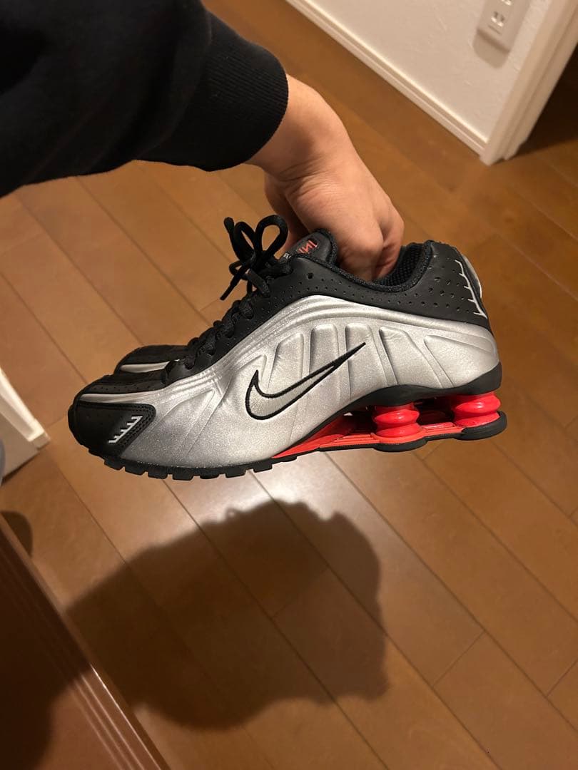 靴 Nike Shox R4 \"llic Silver/Red\" 24cm