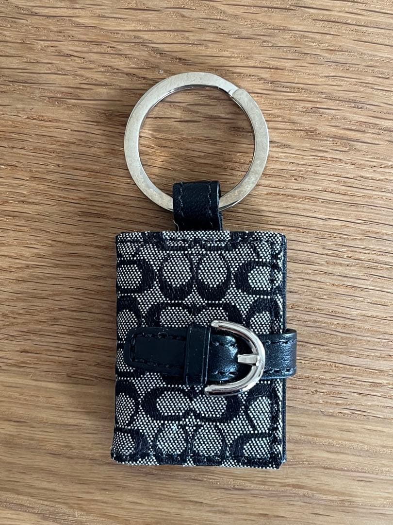 コーチ　キーリング　キーホルダー　手帳型