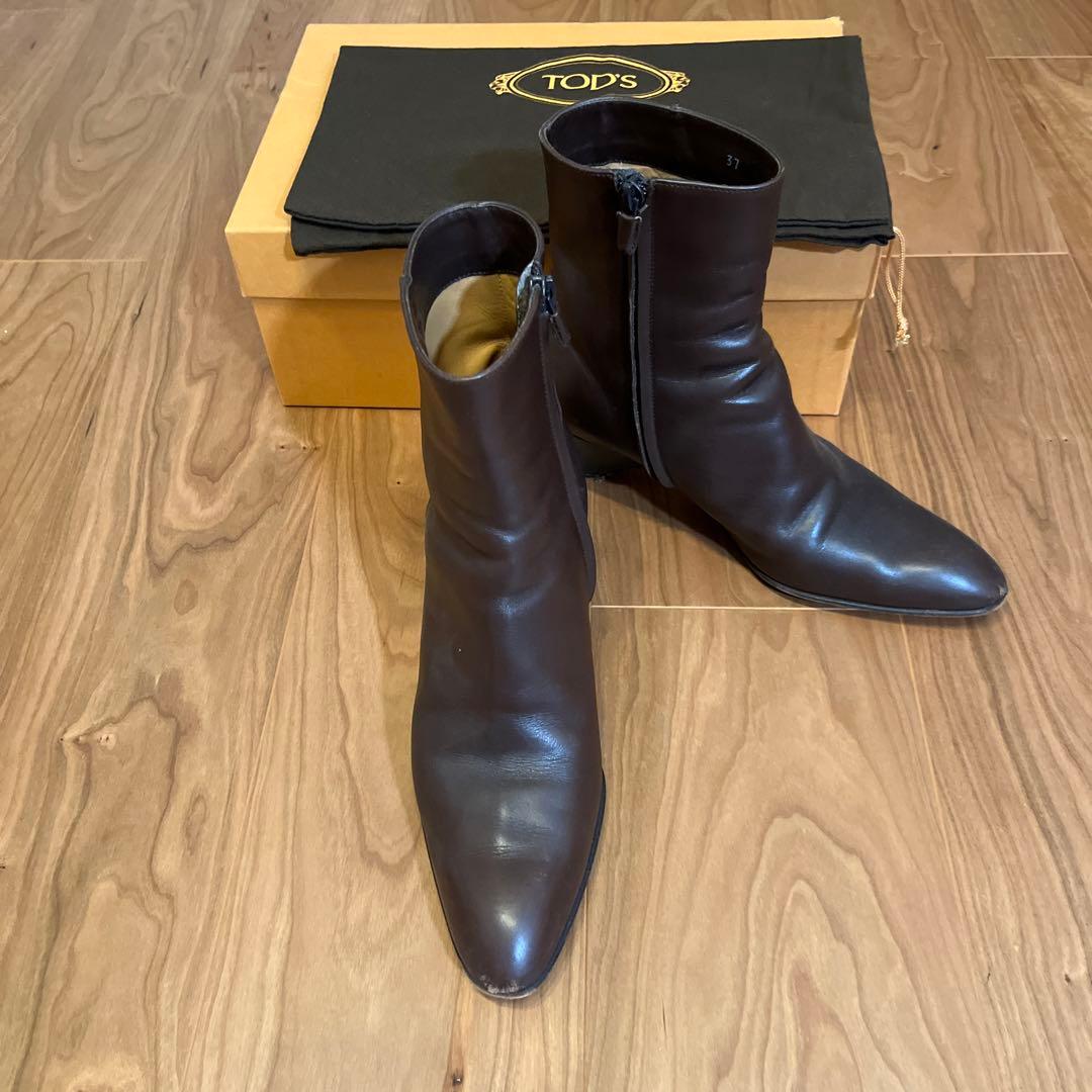 【美品】トッズ ショートブーツサイズ37