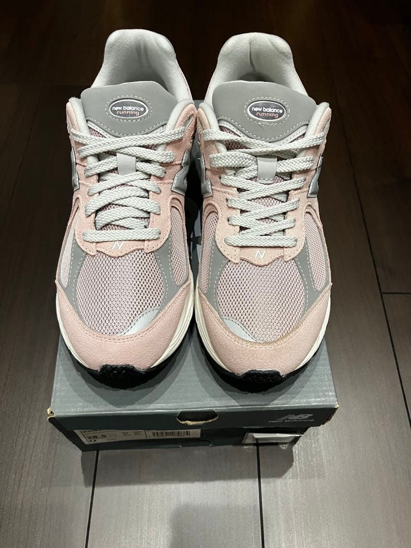 靴 New Balance M2002RFC