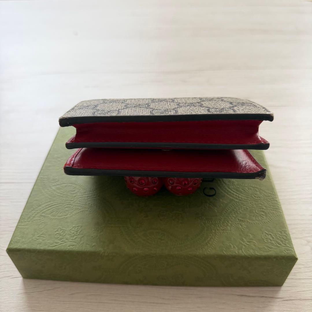 ば*に様 GUCCI グッチ 財布 二つ折り財布 チェリー装飾 さくらんぼ