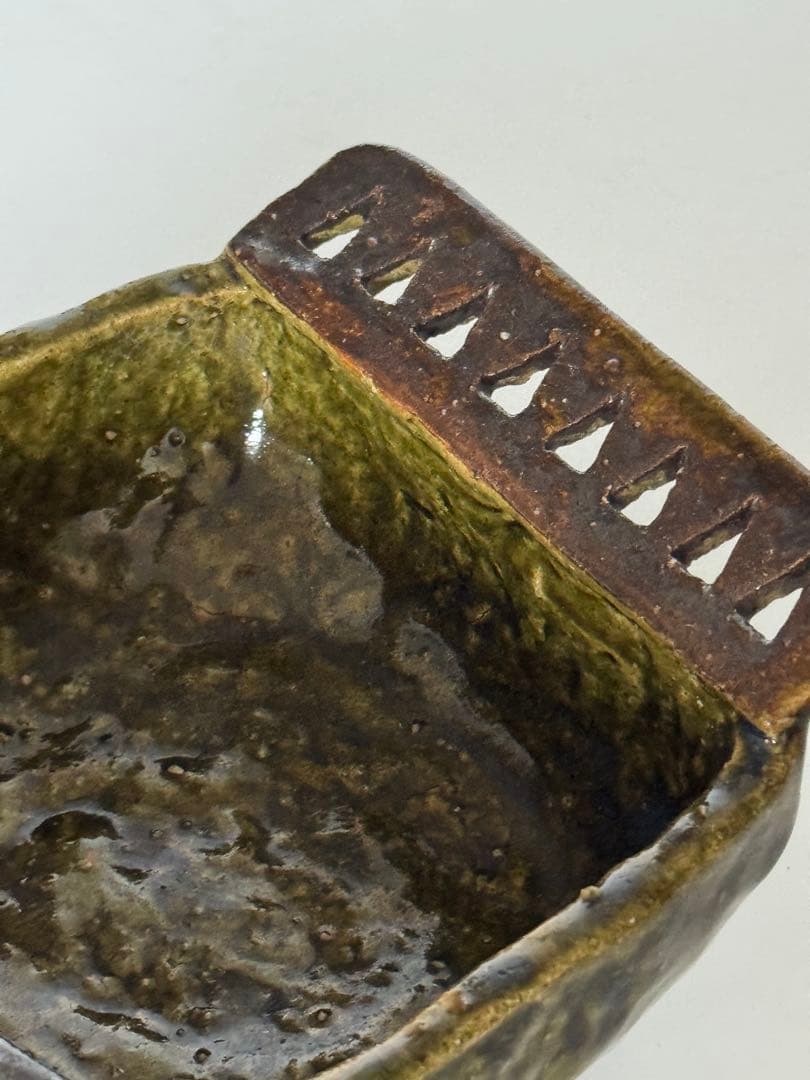 キムホノ　金憲鎬　織部鉢