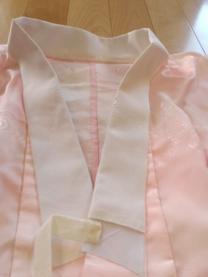 くりもも【美品】朱色の孔雀柄の振袖、長襦袢、帯、帯締セット　クリーニング済